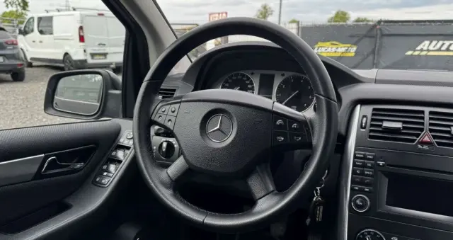 MERCEDES-BENZ Klasa B 