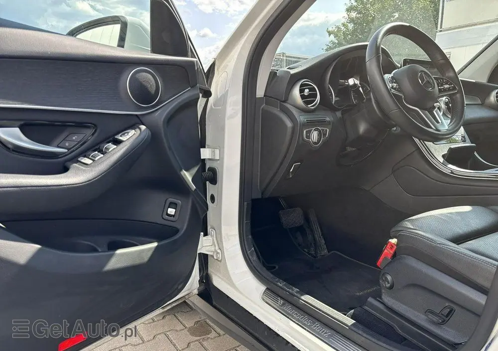 MERCEDES-BENZ GLC 200 d 4-Matic
