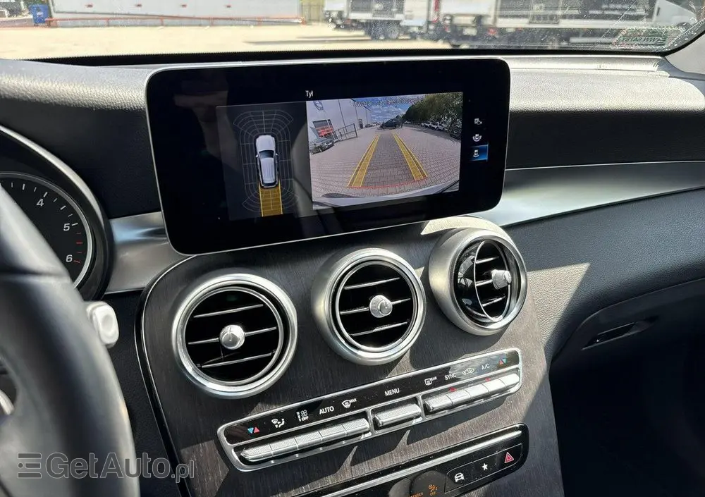 MERCEDES-BENZ GLC 200 d 4-Matic