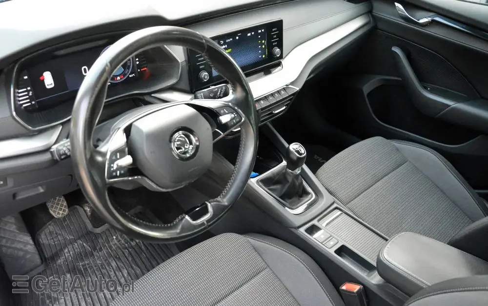 SKODA Octavia 1.5 TSI ACT Ambition