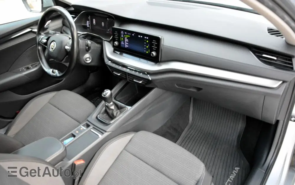 SKODA Octavia 1.5 TSI ACT Ambition