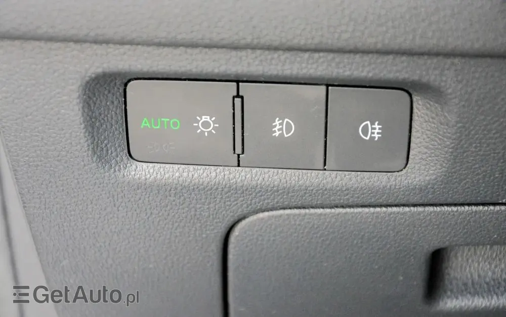 SKODA Octavia 1.5 TSI ACT Ambition