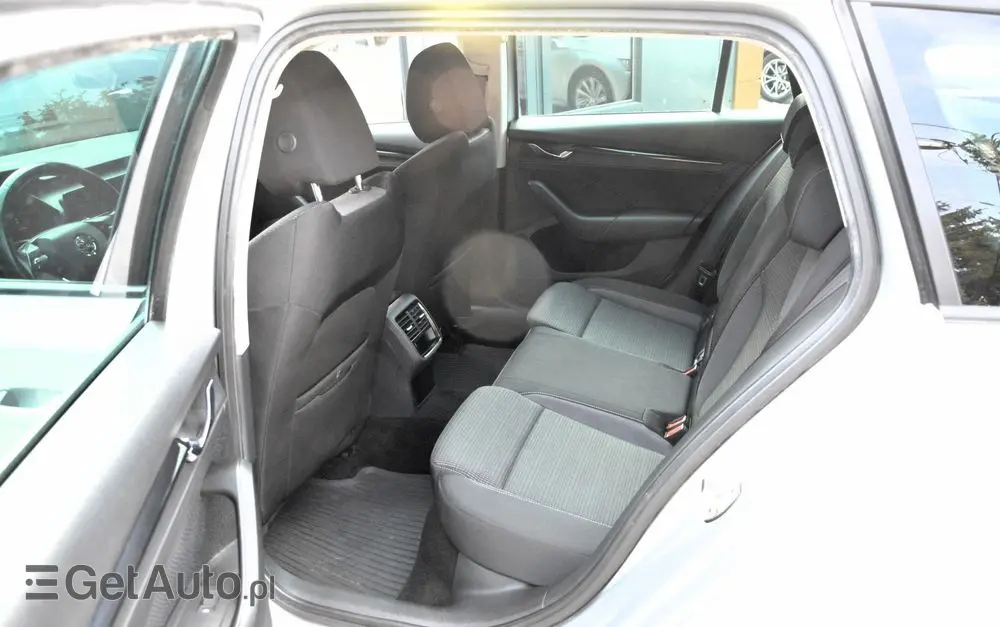 SKODA Octavia 1.5 TSI ACT Ambition