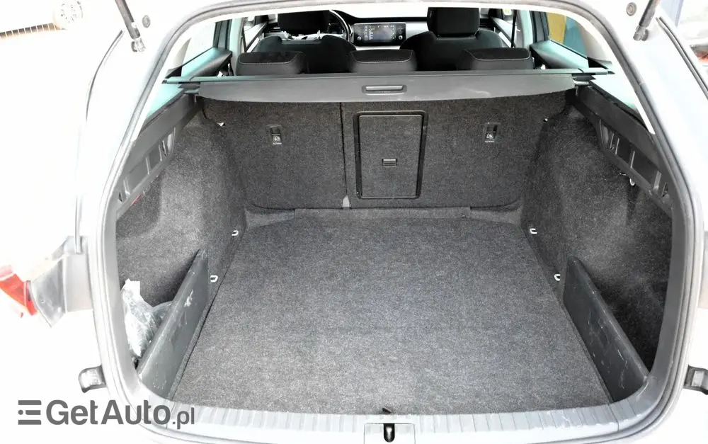 SKODA Octavia 1.5 TSI ACT Ambition