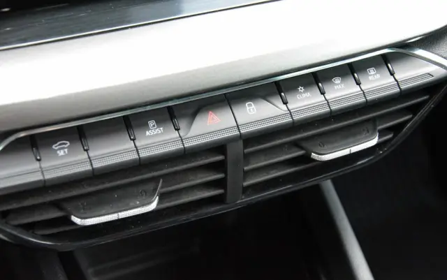 SKODA Octavia 1.5 TSI ACT Ambition