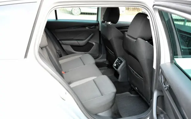 SKODA Octavia 1.5 TSI ACT Ambition