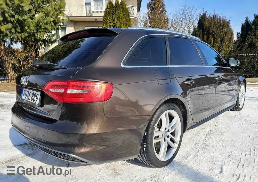 AUDI A4 Avant 2.0 TDI DPF quattro S line Sportpaket