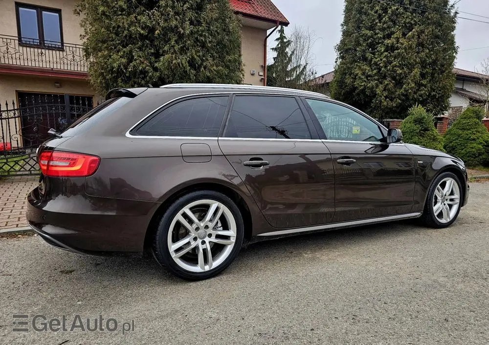 AUDI A4 Avant 2.0 TDI DPF quattro S line Sportpaket