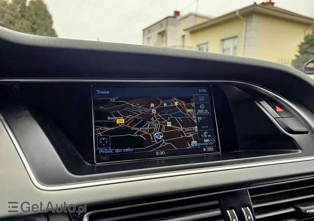 AUDI A4 Avant 2.0 TDI DPF quattro S line Sportpaket