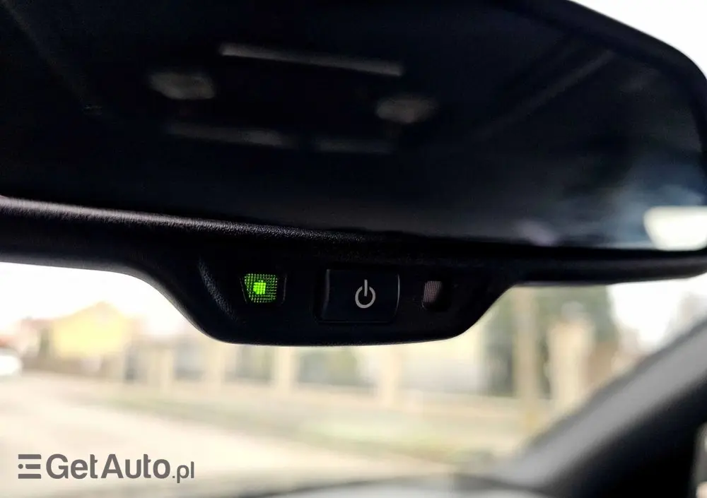 AUDI A4 Avant 2.0 TDI DPF quattro S line Sportpaket