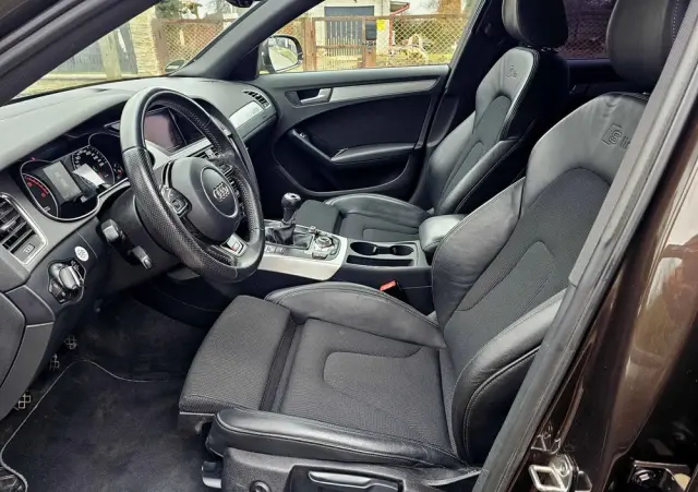 AUDI A4 Avant 2.0 TDI DPF quattro S line Sportpaket