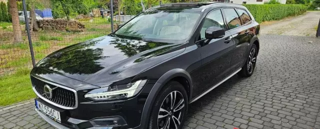 VOLVO V90 Cross Country 