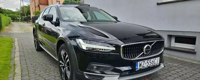 VOLVO V90 Cross Country 
