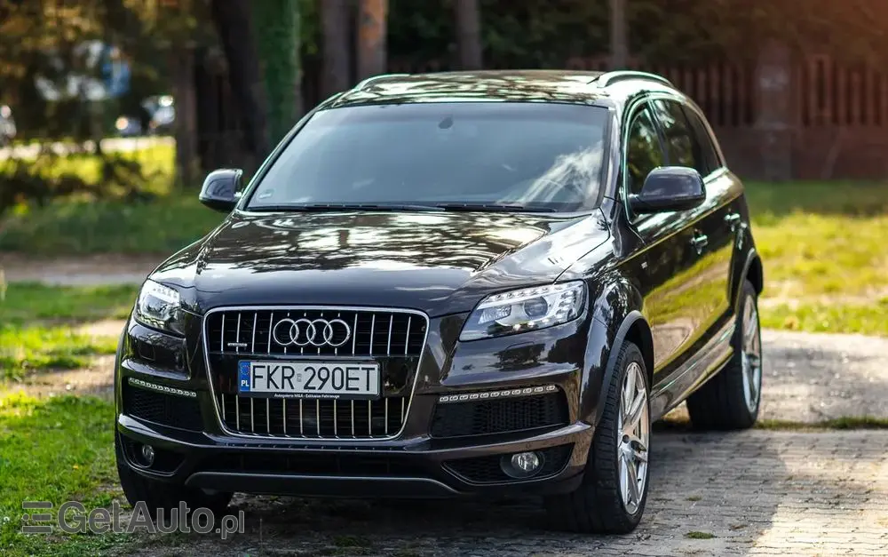 AUDI Q7 