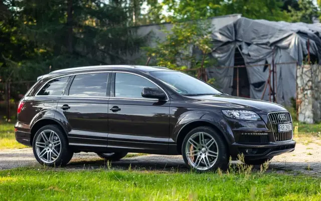 AUDI Q7 