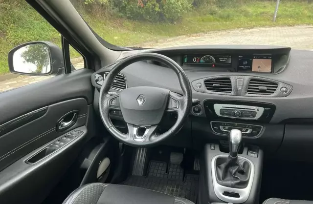 RENAULT Scenic 