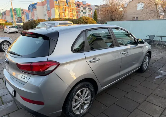 HYUNDAI I30 1.5 DPI Classic +