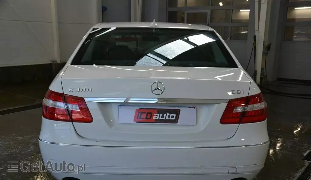 MERCEDES-BENZ Klasa E 