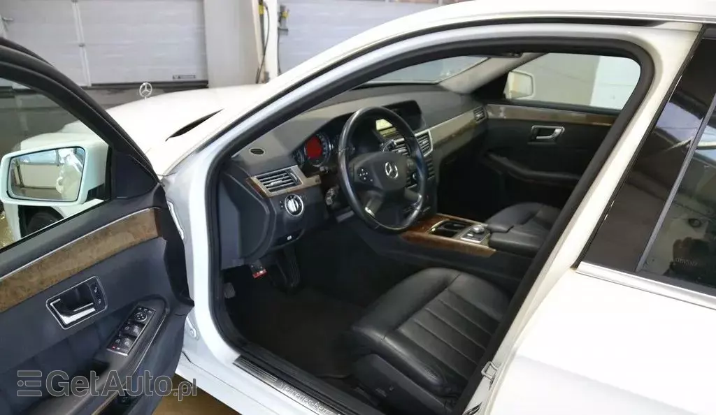 MERCEDES-BENZ Klasa E 