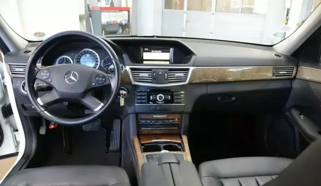 MERCEDES-BENZ Klasa E 