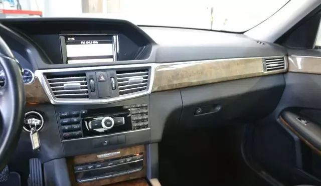 MERCEDES-BENZ Klasa E 