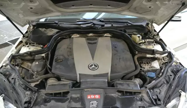 MERCEDES-BENZ Klasa E 