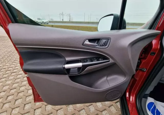 FORD Tourneo Connect Grand 