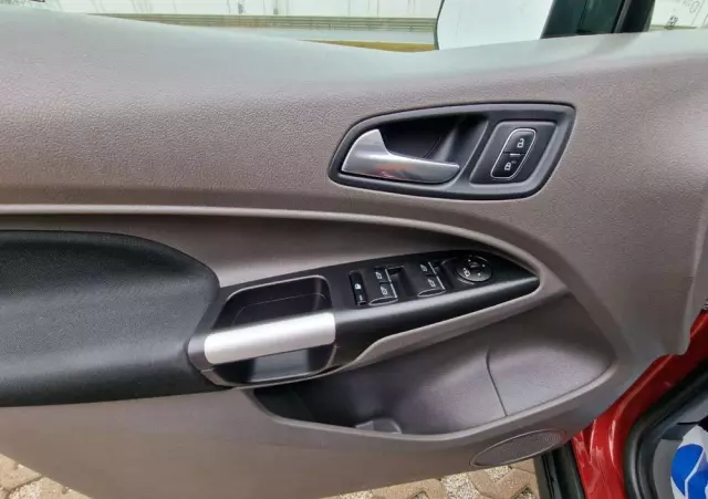 FORD Tourneo Connect Grand 