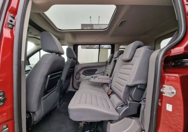 FORD Tourneo Connect Grand 