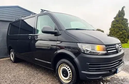 VOLKSWAGEN Transporter 