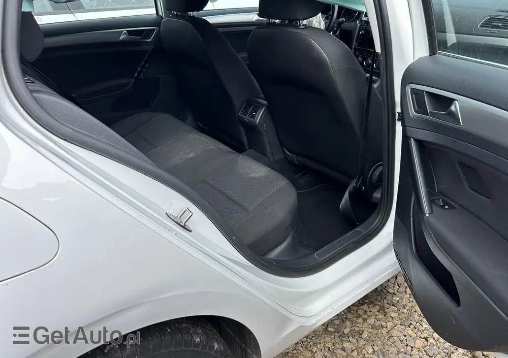 VOLKSWAGEN Golf 1.6 TDI (BlueMotion Technology) Trendline