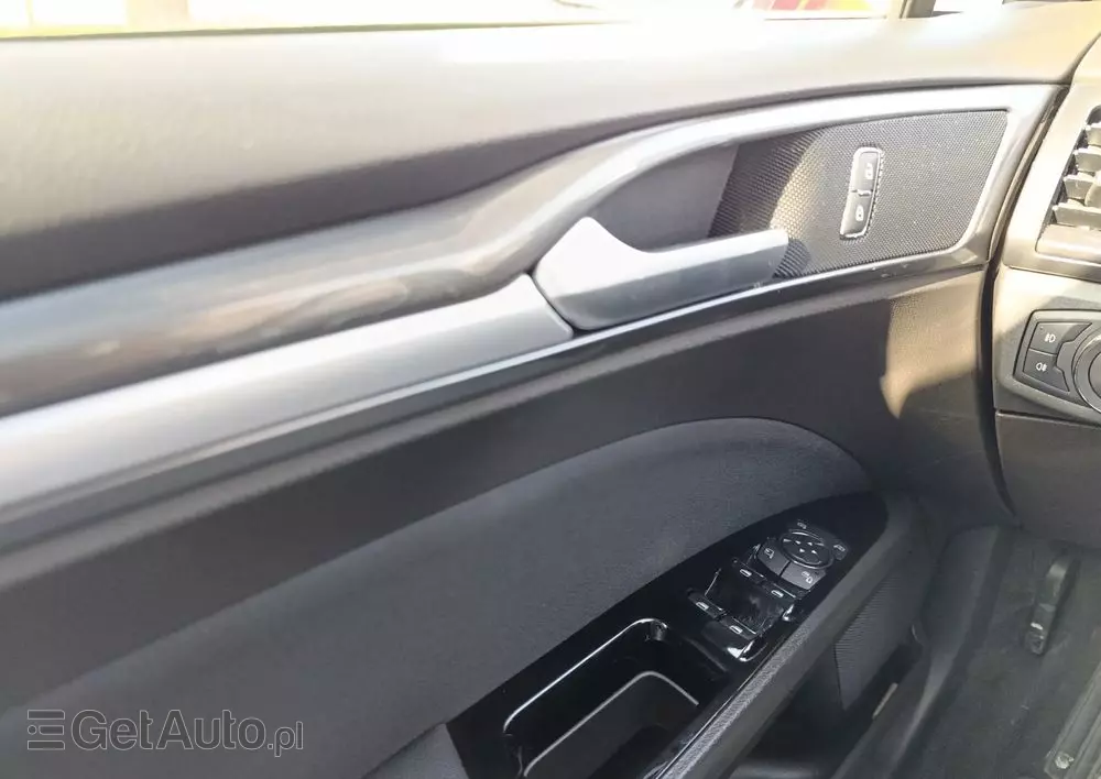 FORD Mondeo 1.5 EcoBoost Edition