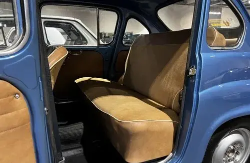 SEAT 800 