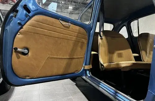 SEAT 800 