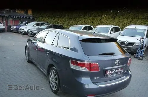 TOYOTA Avensis 