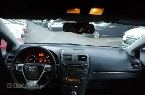 TOYOTA Avensis 
