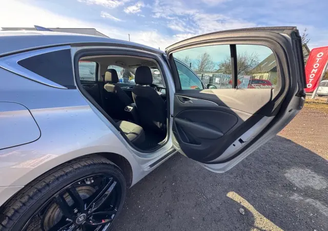 OPEL Insignia 2.0 Direct Inj Trb 4x4 Dynamic