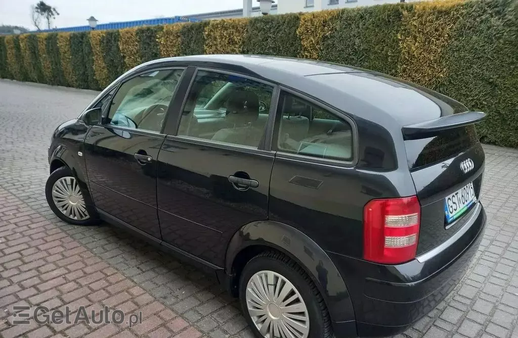 AUDI A2 