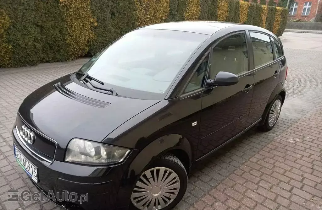 AUDI A2 