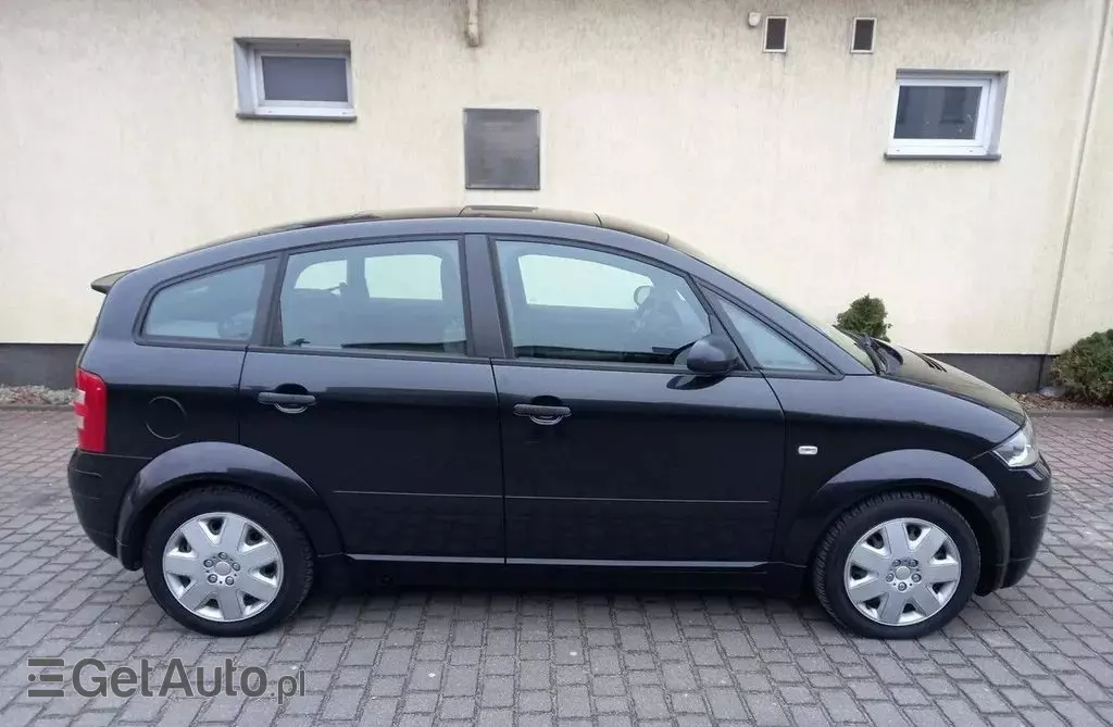 AUDI A2 
