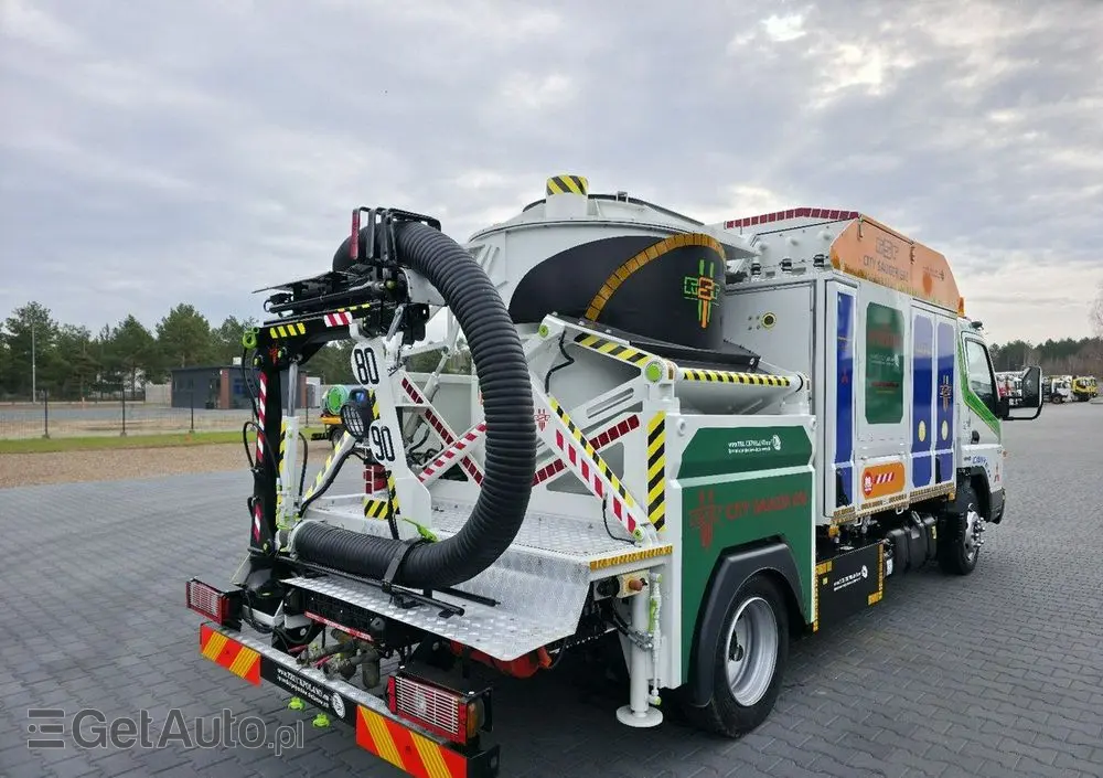 MITSUBISHI CANTER odkurzacz koparka ssąca substancje sypkie CITY SAUGER 