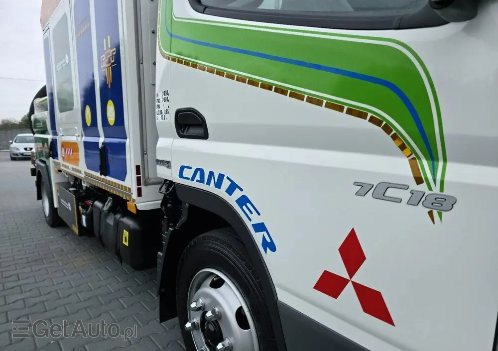 MITSUBISHI CANTER odkurzacz koparka ssąca substancje sypkie CITY SAUGER 