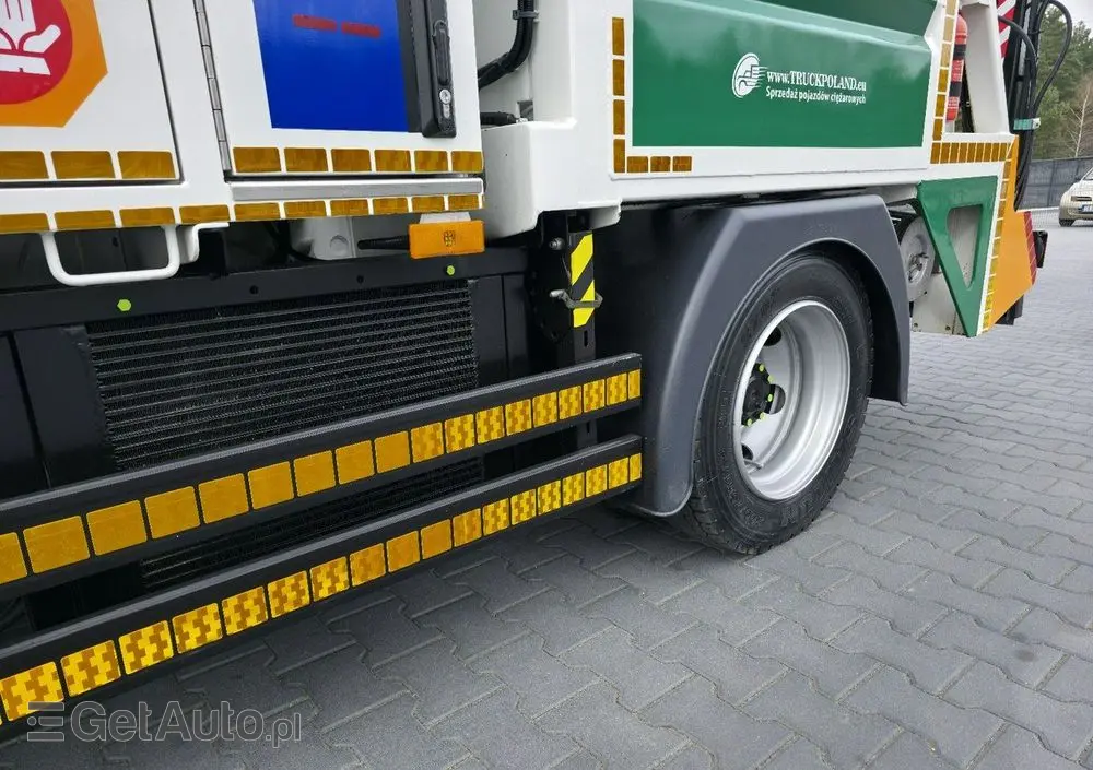 MITSUBISHI CANTER odkurzacz koparka ssąca substancje sypkie CITY SAUGER 