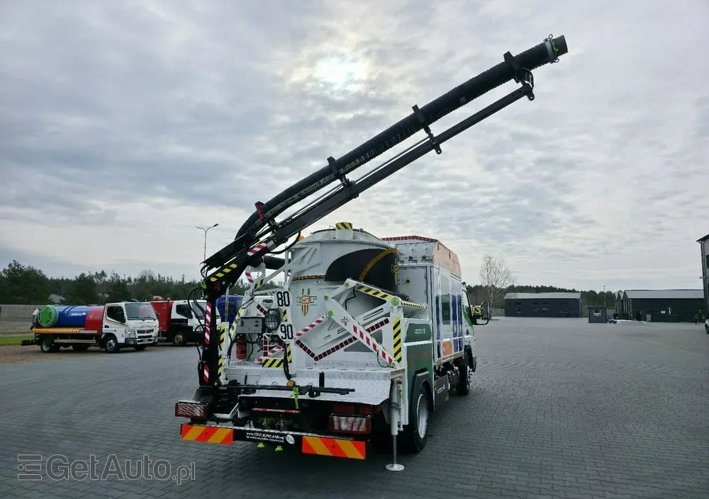 MITSUBISHI CANTER odkurzacz koparka ssąca substancje sypkie CITY SAUGER 