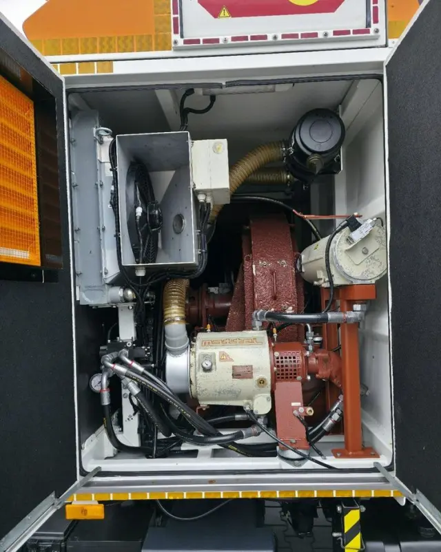 MITSUBISHI CANTER odkurzacz koparka ssąca substancje sypkie CITY SAUGER 