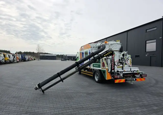 MITSUBISHI CANTER odkurzacz koparka ssąca substancje sypkie CITY SAUGER 