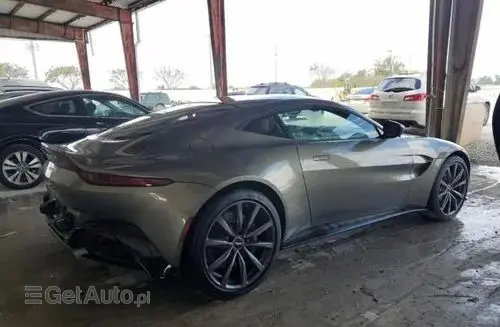 ASTON MARTIN Vantage 