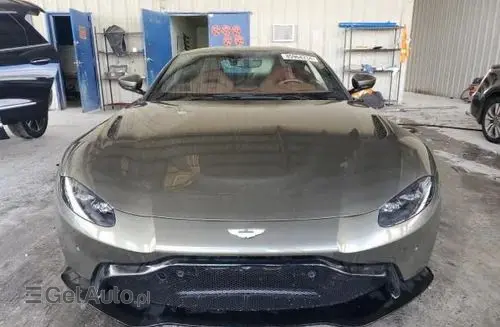 ASTON MARTIN Vantage 