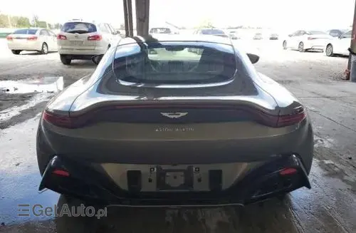 ASTON MARTIN Vantage 