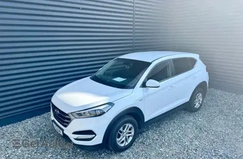 HYUNDAI Tucson 